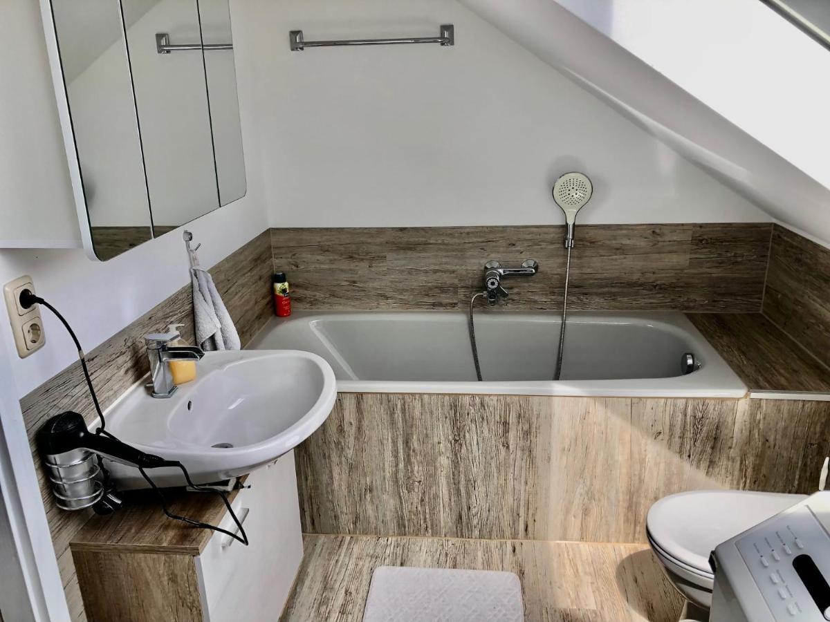 Gaestezimmer Beate Und Ferienwohnung Rheda Wiedenbrueck מראה חיצוני תמונה